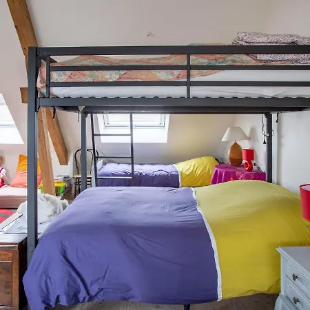 Renovated With Enclosed Garden *