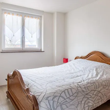 펜션 Renovated With Enclosed Garden